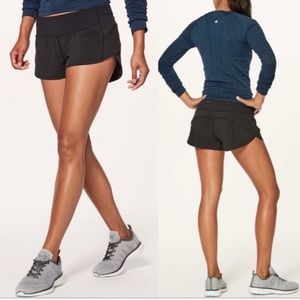 Lululemon black speed up short sz 6